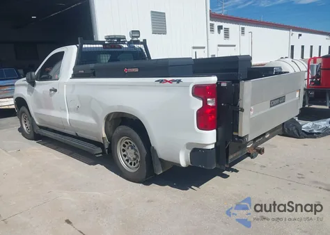 2020 Chevrolet Silverado 1500 4Wd Long Bed Wt z USA, uszkodzony, nr VIN 3GCNYAEF5LG304202